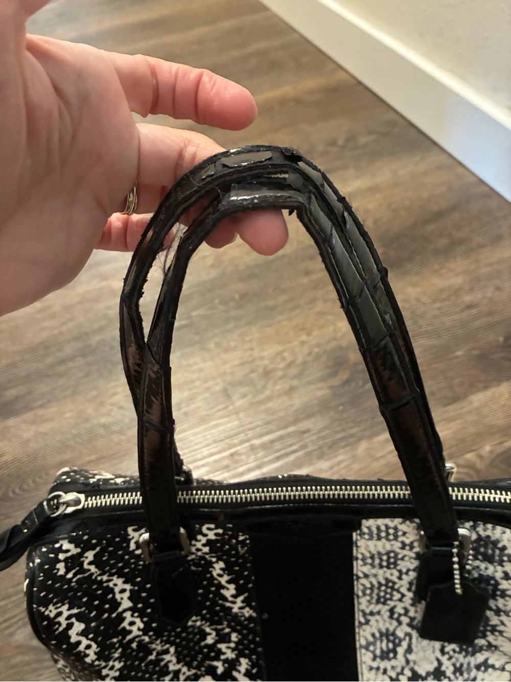 Coach Black and White Patterned Satchel - Picture 4 of 7